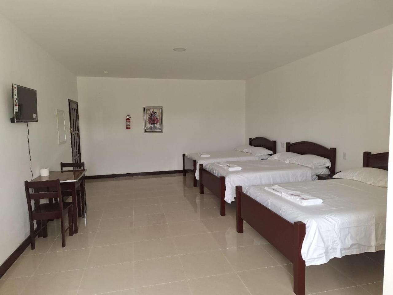 Day And Night Hotel Belmopan Kültér fotó