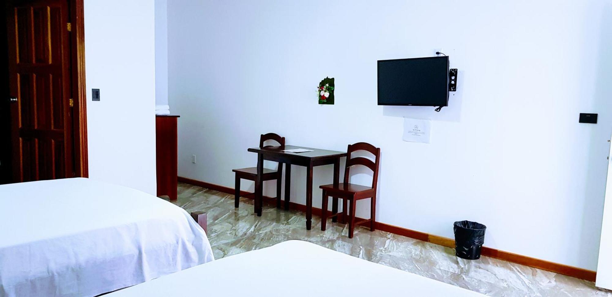 Day And Night Hotel Belmopan Kültér fotó